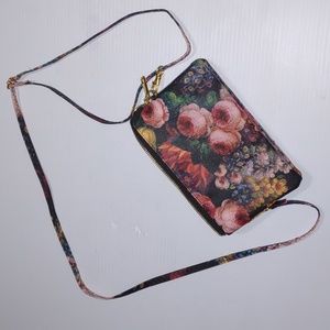 WALLET🐪KIMCHI BLUE? Urban Outfitters? Vintage Floral Print Wallet Crossbody😍♥️